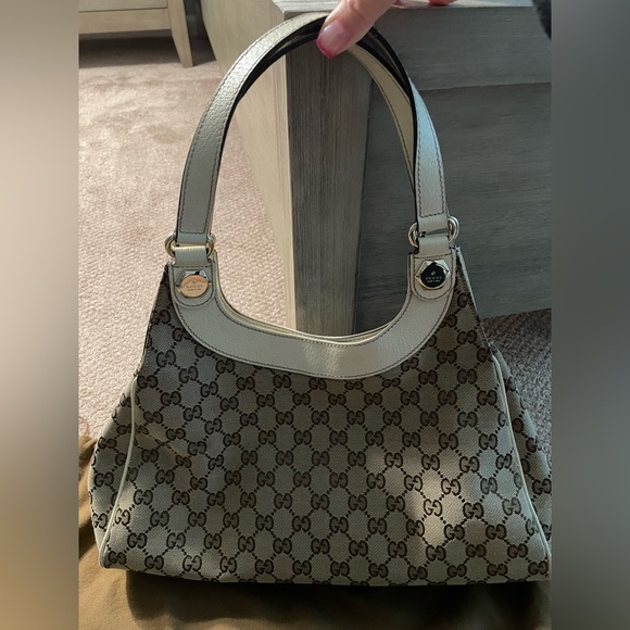 Gucci Beige Monogram Charmy Hobo - Picture 6 of 12
